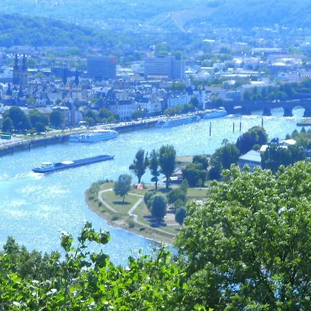 Ferienhaus Reuter Eifel Σπίτι διακοπών *