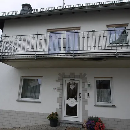 Ferienhaus Reuter Eifel Σπίτι διακοπών *